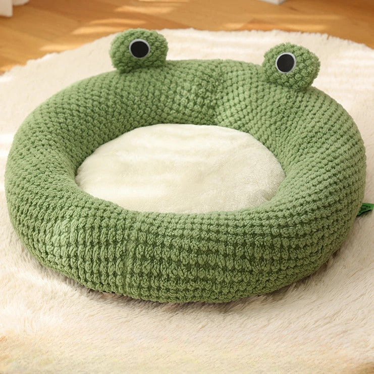 🐾 Cozy Frog-Shaped Pet 🐾