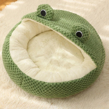 🐾 Cozy Frog-Shaped Pet 🐾