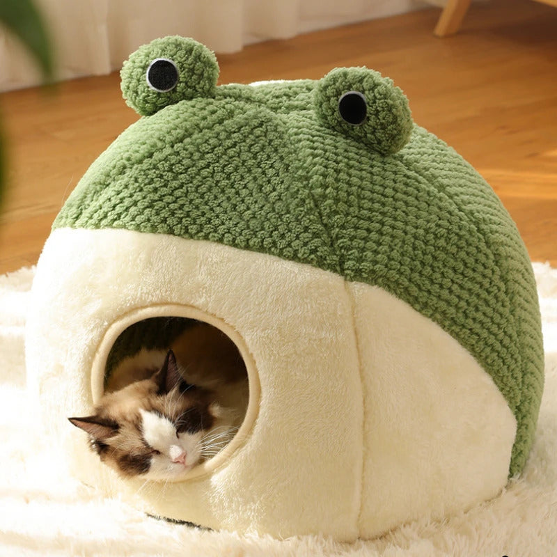 🐾 Cozy Frog-Shaped Pet 🐾
